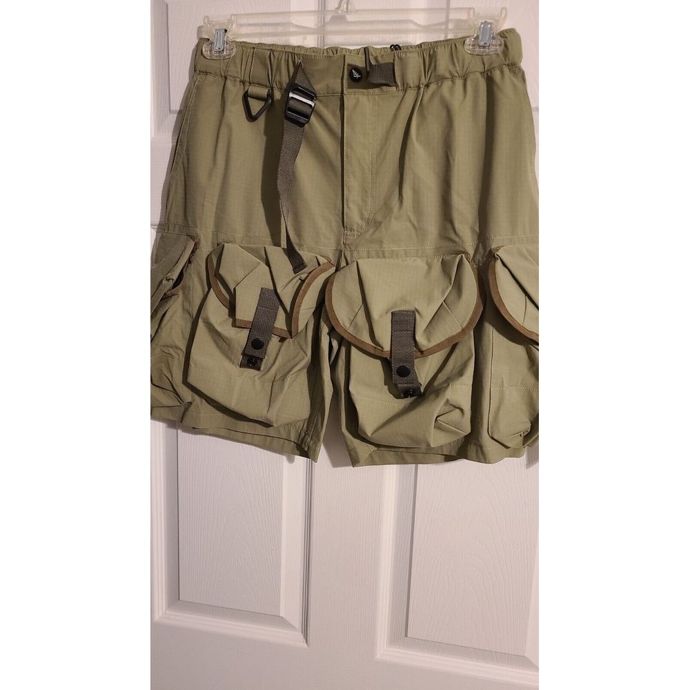 Paper Planes cargo short Green‎ NWT